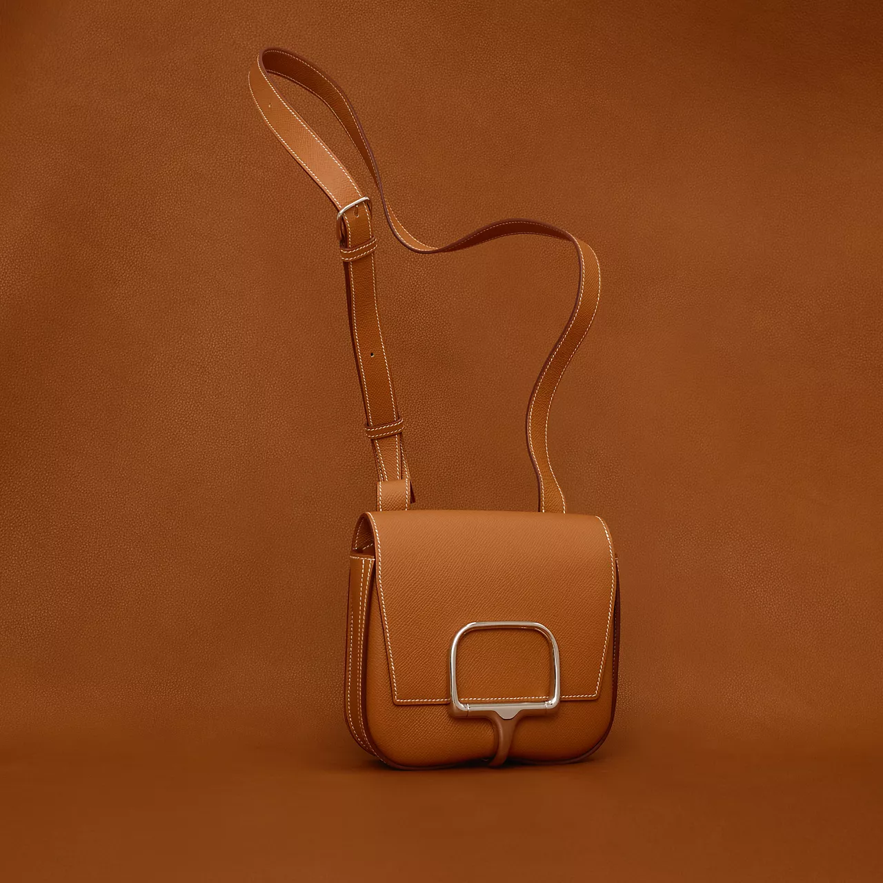 The Della Cavalleria, meanwhile, borrows its silhouette from a horse's saddle and its clasp from the Verdun half-bit, a nod to Hermès' equestrian roots that shows up in the curve of the metal hardware itself. Both fall in a similar bracket to the Lindy, generally starting between ₹4-7 lakh depending on size and material, though exact India pricing shifts often given Hermès' near-annual increases. The Della Cavalleria, meanwhile, borrows its silhouette from a horse's saddle and its clasp from the Verdun half-bit, a nod to Hermès' equestrian roots that shows up in the curve of the metal hardware itself. Both fall in a similar bracket to the Lindy, generally starting between ₹4-7 lakh depending on size and material, though exact India pricing shifts often given Hermès' near-annual increases.