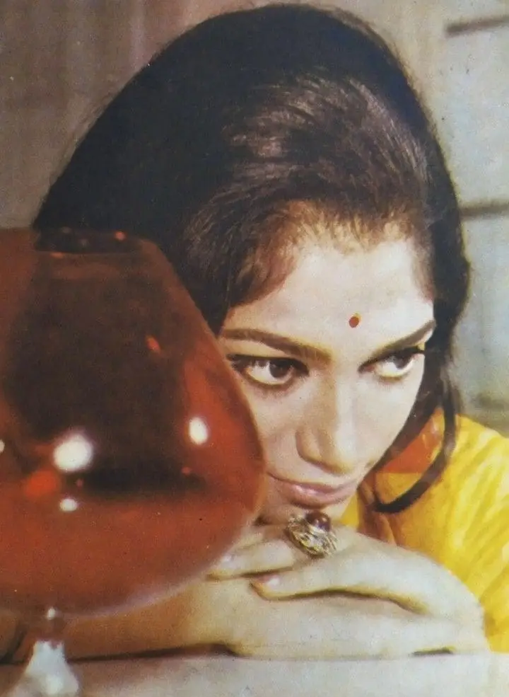 Actor-Host Had Passionate Affair With A Maharaja At 17, Dated A Nawab, Almost Married Ratan Tata, Now Lives Alone 20 Simi Garewal 2026 08 5ecaadb29d73ad176eb59f6c323db306